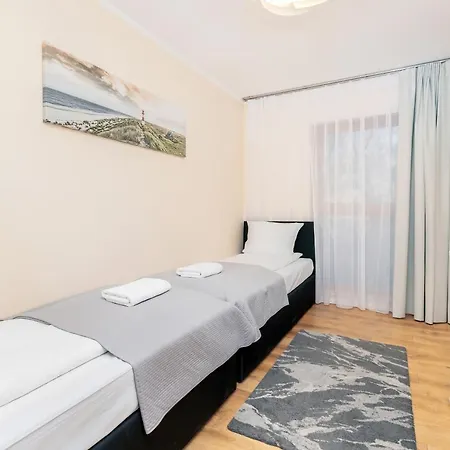 Batorego 7 Premium With Parking By Renters * Gdynia