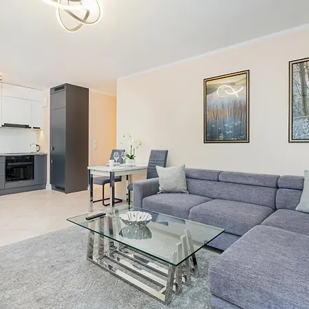 Batorego 7 Premium With Parking By Renters Apartament Gdynia