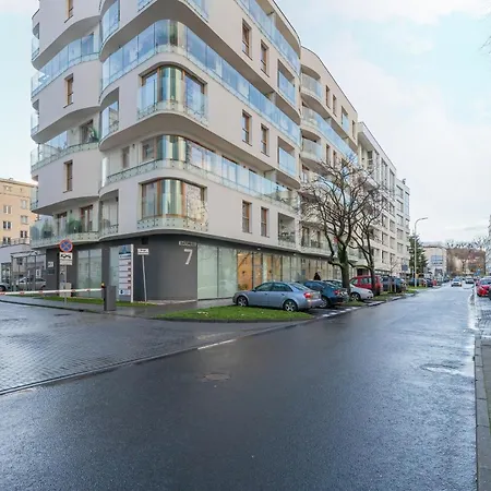 Batorego 7 Premium With Parking By Renters Lägenhet