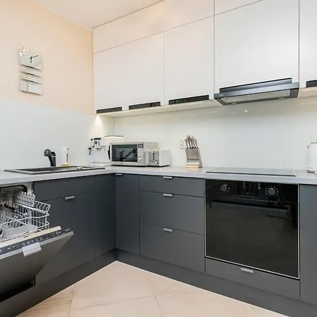 Batorego 7 Premium With Parking By Renters * Gdynia