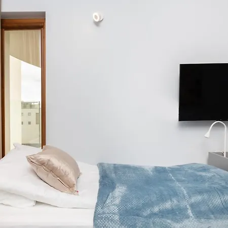 Batorego 7 Premium With Parking By Renters Lägenhet *
