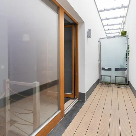 Batorego 7 Premium With Parking By Renters